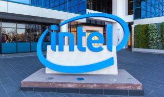 Intel с най-лоши тримесечни резултати от поне 20 години