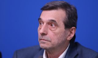 Димитър Манолов пак не иска да е президент на "Подкрепа", но пак ще го преизберат