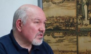 Проф. Ал. Маринов: Възможността за правителство с третия мандат е теоретична