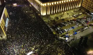 SIR: Масовите протести в България свалиха правителството