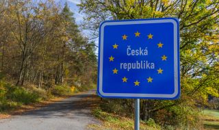 Чехия удължава проверките по границата със Словакия до 12 ноември 