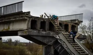 Над 60% от мостовете в Киев са унищожени