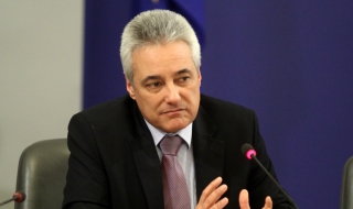 Райков: Крайно време е да свикнем с политическите бомби