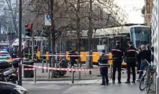 Най-малко двама души загинаха, а други 39 бяха ранени при дерайлиране на трамвай в Милано ВИДЕО