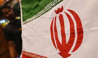 Китай: Близкият изток е в „критична точка“ между война и мир