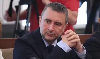 Ивайло Вълчев: Орбан нареди българските поправки на доклада за РСМ да бъдат блокирани