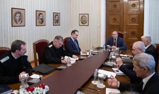 Президентът е поискал родни самолети да охраняват въздушното ни пространство