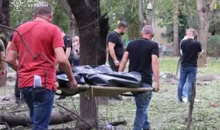 Руска ракета уби трима на детска площадка в Николаев