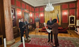 Simeon Saxe-Coburg-Gotha donated the birth certificate of Tsar Boris III to the National Museum of Military History