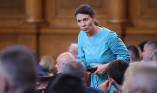 Елисавета Белобрадова: Дошло е време за реформи и не е сега моментът да се взимат решения „на парче”