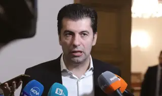Петков: Денков ще се ползва със специален статут при следващите ротации