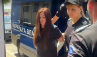 Жената, шофирала блъснатата от Дебора кола: Тя беше пияна. След това започна да се бие с полицията