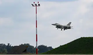 Полски изтребители прехванаха руски Су-30 над Балтийско море