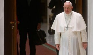 Папата коментира кризата около Украйна