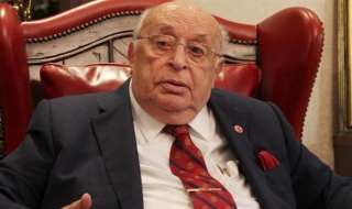 Почина Сюлейман Демирел