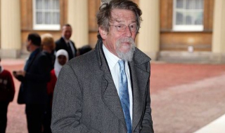 Сър Джон Хърт болен от рак