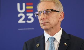 Денков: България привлича инвеститори главно с ниските заплати