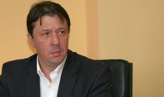 Депутат: КАТ няма право да ме снима с мобилна камера