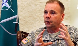 Генерал Ходжис: „Комуникационната техника в пакта ми създава грижи“