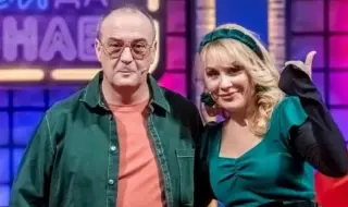 Краси Радков и съпругата му за първи път показаха сина си (СНИМКА)