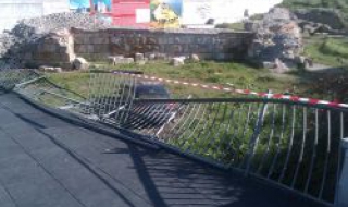 Пиян приземи "Ауди А8” в разкопки