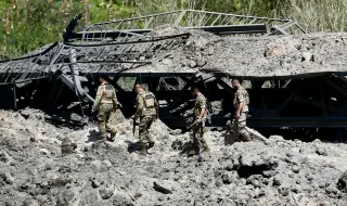 Израел атакува заредени ракетни установки в Ливан