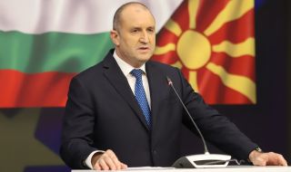 Радев: Европейска перспектива на РСМ не може без гаранции за правата на българите