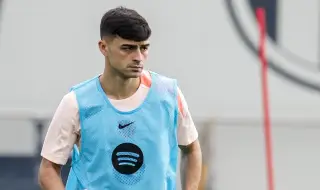 Педри отново тренира с Барселона  