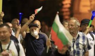 Протестът: Борисов използва хората от смесените райони
