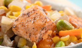 Рецепта за вечеря: Риба саворин със зеленчуци
