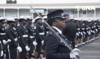 Полицейската служба на Гана провежда изцяло женски юбилеен парад