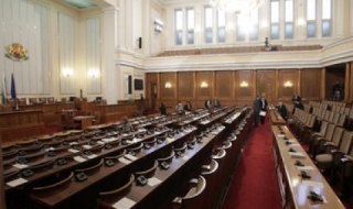 Събитията, които ще следим за вас във вторник