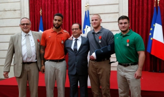 Оланд награди героите, обезвредили мароканеца