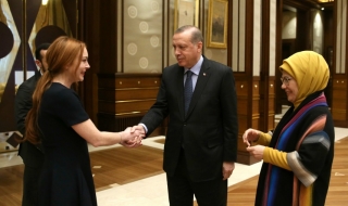 Ердоган прие Линдзи Лоън в президентския дворец