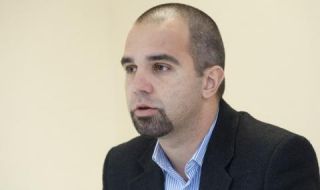 Първан Симеонов: Борисов се обърна към Мангъровите методи