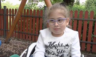 Родителите на 8-годишната Самуела сами събират пари за операцията й