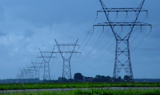 Облагат износа на ток с такса “задължения към обществото”