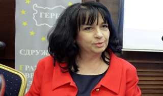 Петкова на19-я Петербургски икономически форум