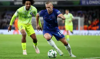 Шок за Челси: Мудрик аут за 4 години