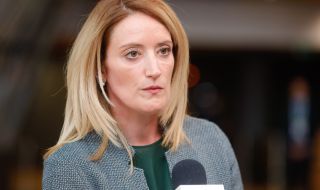 Мецола: ЕП стои твърдо зад Украйна