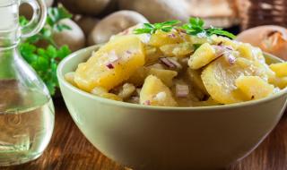 Рецепта за вечеря: Картофена салата по турски