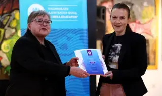 Елена Алексиева върна наградата на "13 века България" за роман на годината