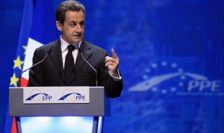 Саркози предупреди за разпад на ЕС