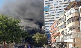 Голям пожар в бургаския квартал &quot;Лазур&quot;