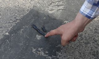 Новоположен асфалт на 20 дни започна да се руши в Твърдица