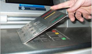 Разбиха цех за фалшиви банкови карти