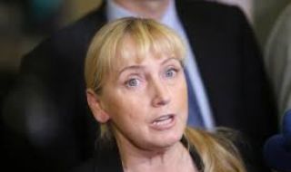 Елена Йончева: Когато лидерът ти изоставя основни принципи, трябва да го заявиш