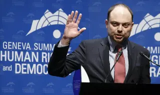Враг на Кремъл! Русия отново издирва опозициония политик Владимир Кара-Мурза