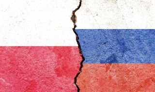 Полша блокирала банковите сметки на руското посолство