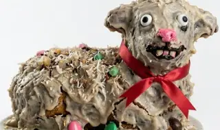 Шега със "зловещо агнешко" превърна сладкарница в онлайн хит